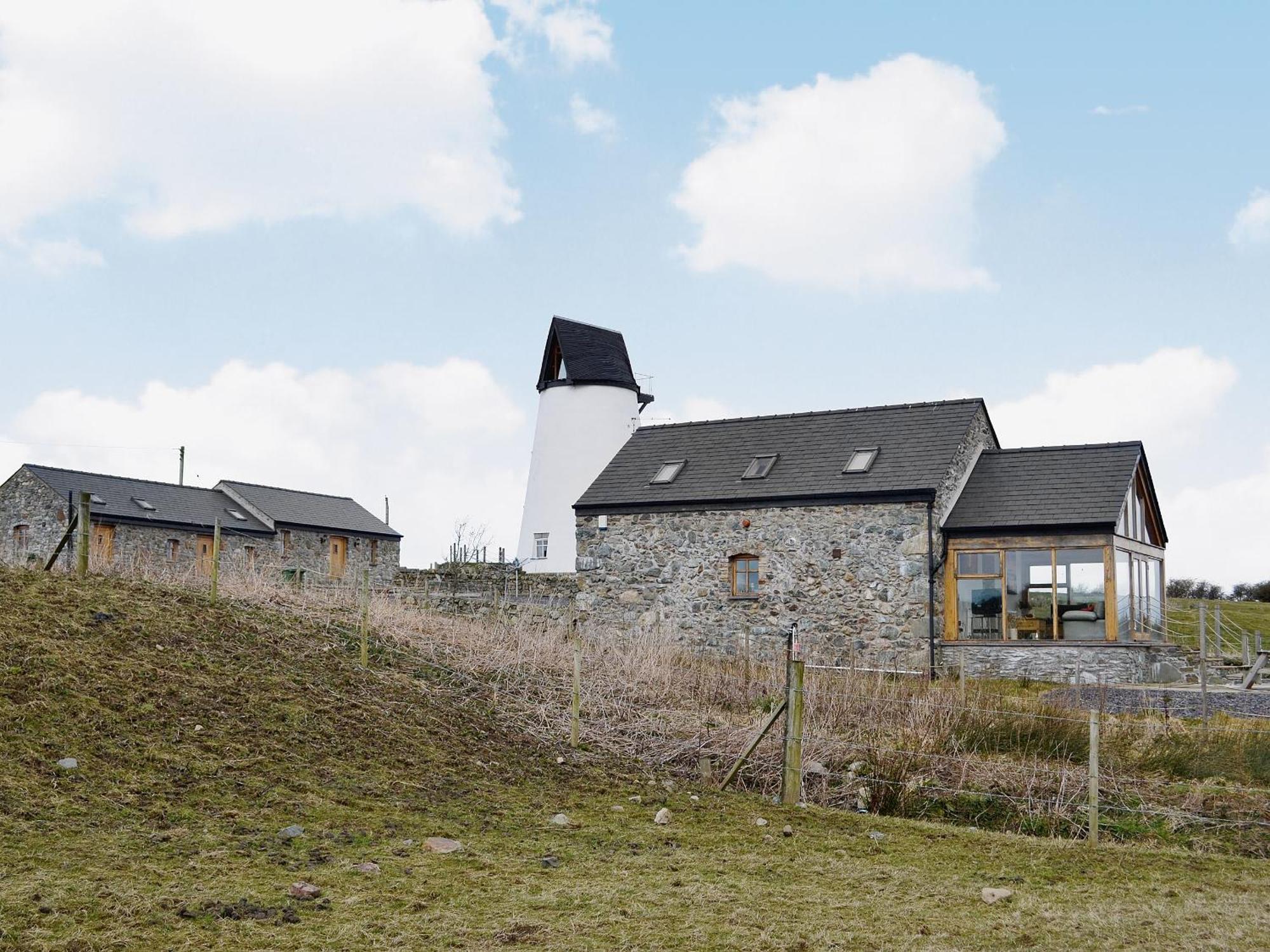 The Windmill Villa Coedana Eksteriør billede